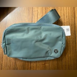 Lululemon everywhere belt bag - tidewater teal